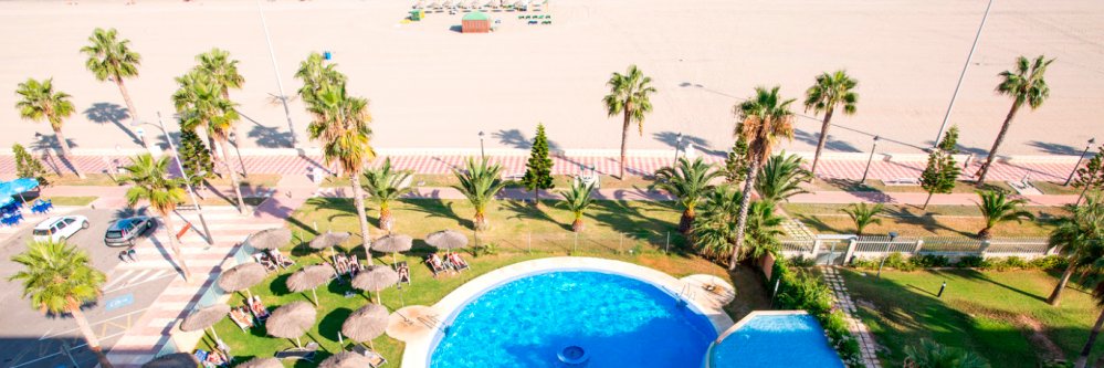 Alójate en un hotel de 4* de Roquetas de Mar con Media Pensión