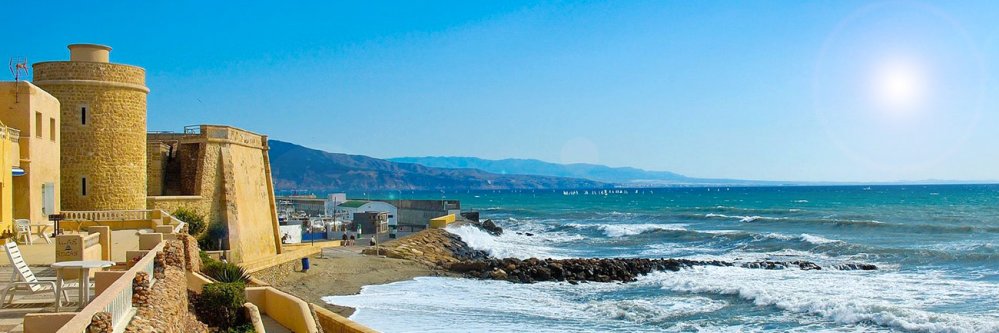 Disfruta de Roquetas de Mar en Apartamentos