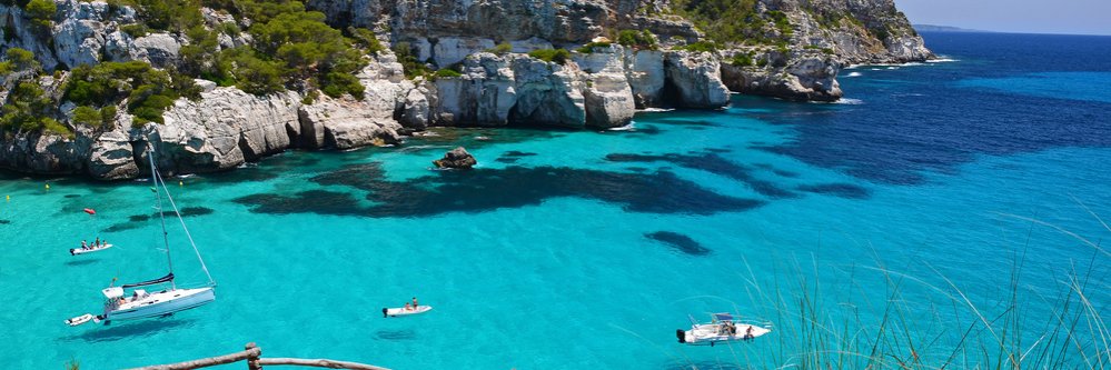 Escápate a Menorca con Media Pensión + Barco