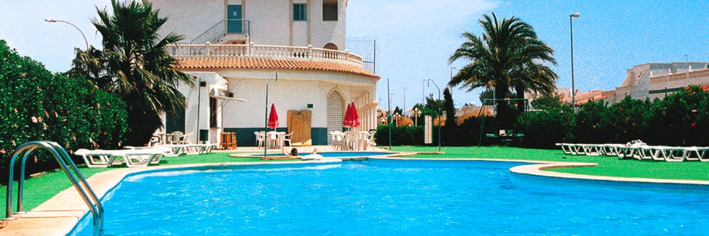 Hotel 4* y Media Pensión en Roquetas de Mar